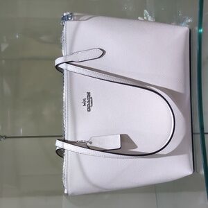 New! CW395 XG Fiona Tote in Sv/Chalk, $298 Retail